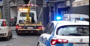 Polizia locale di Napoli: in sette mesi 785 controlli su parcheggio abusivo