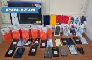 Bloccati dalla Polizia di Stato dopo aver rapinato diverse attività commerciali