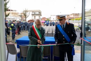 Pomigliano: inaugurata dal Sindaco la nuova caserma della Polizia di Stato. Presenti le forze dell’ordine