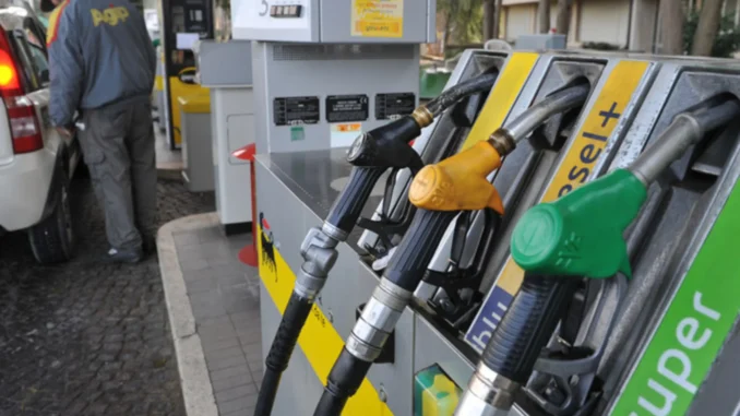 Carburanti, aumento graduale delle accise sul diesel: +5,5 centesimi in cinque anni